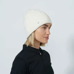 Daily Sports Mössor-Cable Knit Hat Vit Ivory