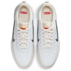 Nike Herrskor-Victory Tr4 Nrg O25 White-Metallic Gold-Sail